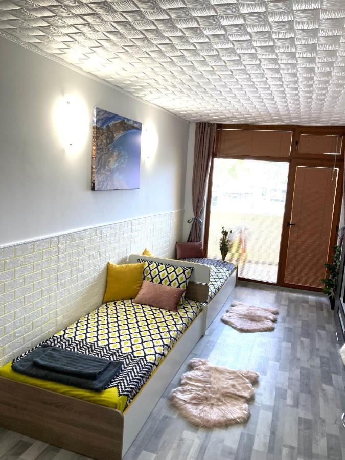 Апартаменти Блу Самър 1 & 2 & 3 Pantai Sunny Bagian luar foto